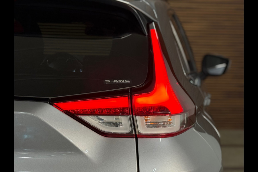 Mitsubishi Eclipse Cross 2.4 PHEV Instyle | Afneembare Trekhaak | Navigatie | Cruise Control | Camera | Elektrische stoel