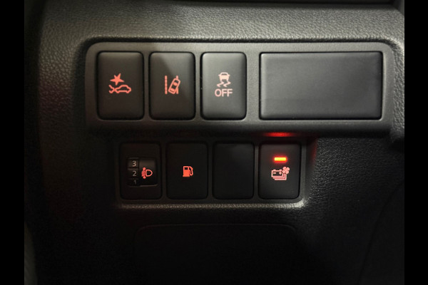 Mitsubishi Eclipse Cross 2.4 PHEV Instyle | Afneembare Trekhaak | Navigatie | Cruise Control | Camera | Elektrische stoel