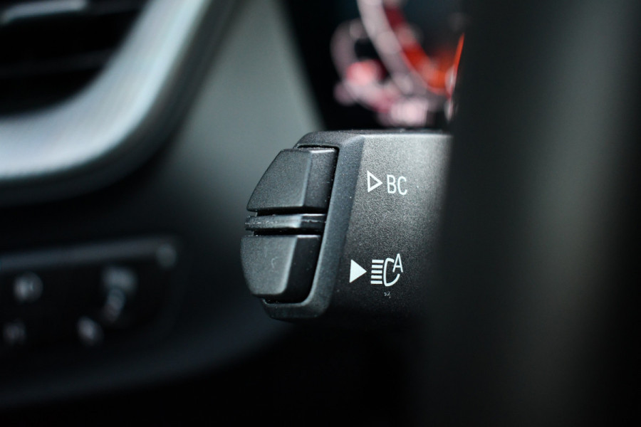 BMW 2 Serie Gran Coupé 218i M-Sport Pano M-zetels ACC H/K HUD 19inch NL-auto