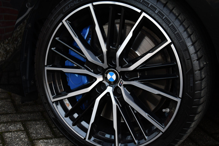 BMW 2 Serie Gran Coupé 218i M-Sport Pano M-zetels ACC H/K HUD 19inch NL-auto