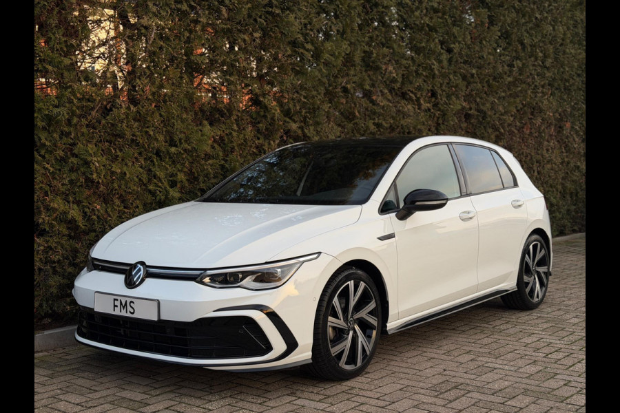 Volkswagen Golf 1.5 eTSI 3x R-Line CarPlay Camera