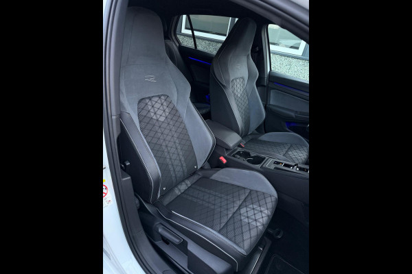 Volkswagen Golf 1.5 eTSI 3x R-Line CarPlay Camera