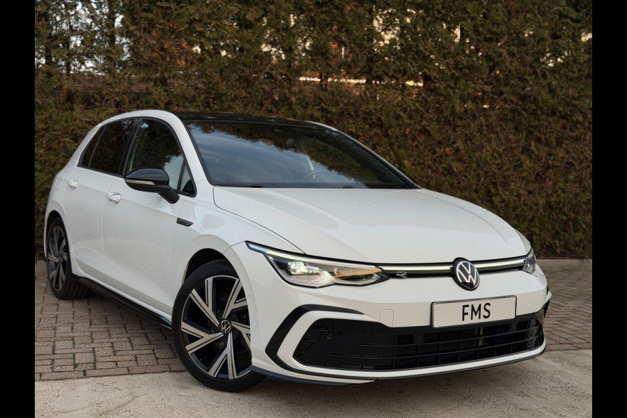 Volkswagen Golf 1.5 eTSI 3x R-Line CarPlay Camera