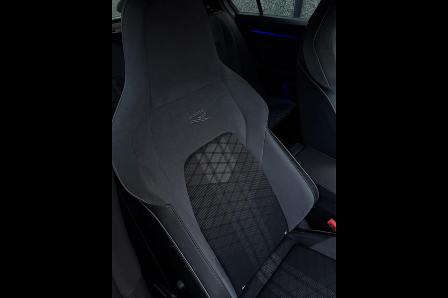 Volkswagen Golf 1.5 eTSI 3x R-Line CarPlay Camera