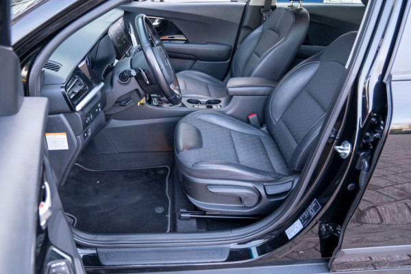 Kia Niro 1.6 GDi Hybrid DynamicLine|Prijs rijklaar incl 12 mnd garantie|Trekhaak Camera ACC Carplay