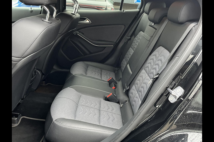 Mercedes-Benz GLA 180 Premium Plus Stoelverwarming | Climate Control | Camera | Top onderhouden | 12 maanden BOVAG-garantie