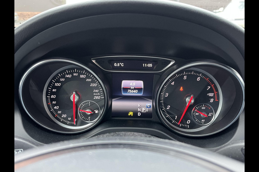 Mercedes-Benz GLA 180 Premium Plus Stoelverwarming | Climate Control | Camera | Top onderhouden | 12 maanden BOVAG-garantie