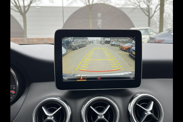 Mercedes-Benz GLA 180 Premium Plus Stoelverwarming | Climate Control | Camera | Top onderhouden | 12 maanden BOVAG-garantie