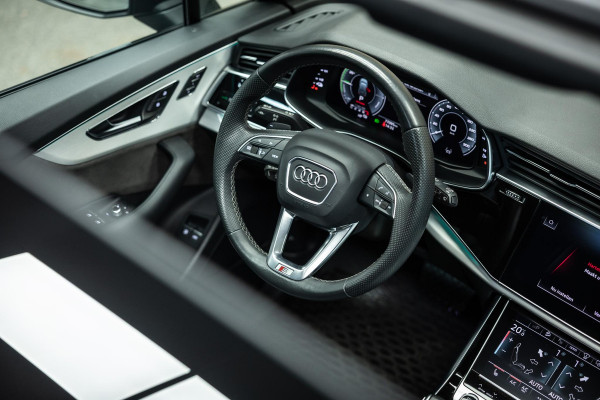 Audi Q7 55 TFSI e quattro Pro Line S | Goodwood Green | RS seats | Head-up | Stoelverwarming | Trekhaak |