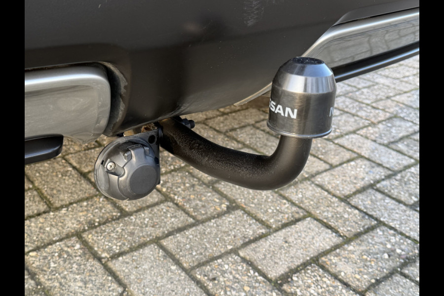 Nissan QASHQAI 1.3 DIG-T N-Connecta / Camera / Parkeersensoren / Trekhaak 1.300KG / Panoramadak / Carplay
