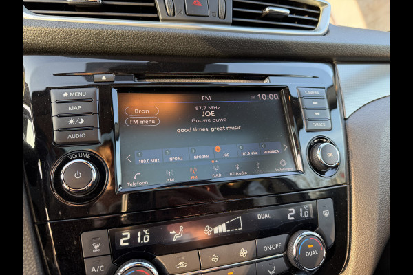 Nissan QASHQAI 1.3 DIG-T N-Connecta / Camera / Parkeersensoren / Trekhaak 1.300KG / Panoramadak / Carplay