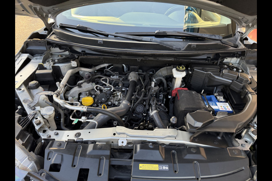 Nissan QASHQAI 1.3 DIG-T N-Connecta / Camera / Parkeersensoren / Trekhaak 1.300KG / Panoramadak / Carplay