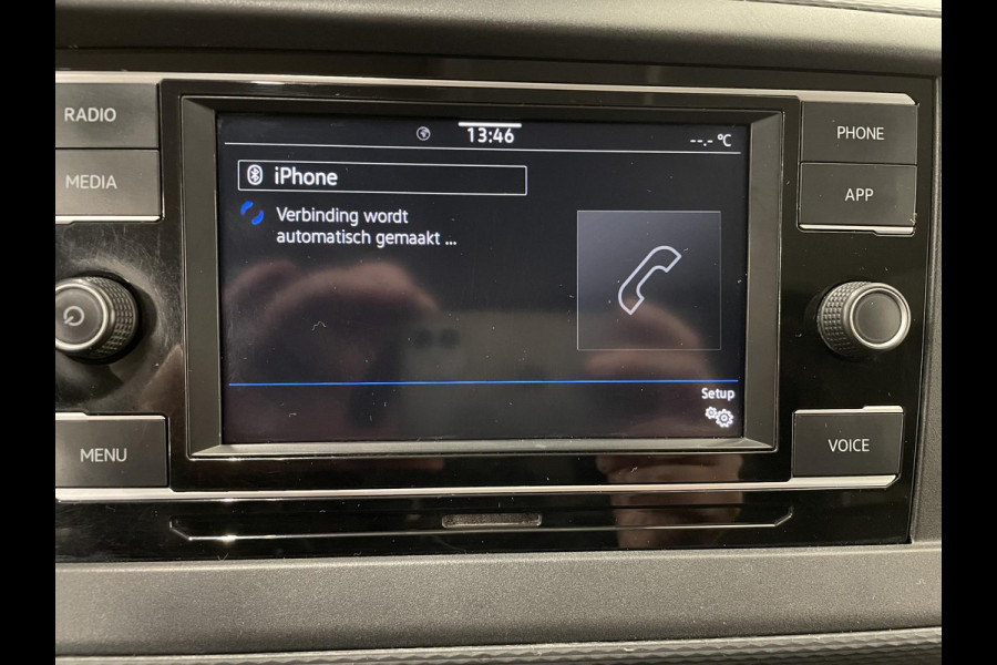 Volkswagen Transporter 2.0 TDI L2H1 110PK T6.1 Airco Cruise Control Apple CarPlay/MirrorLink Trekhaak