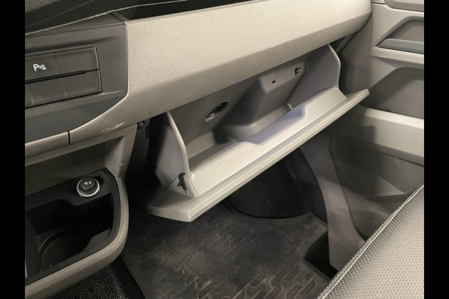 Volkswagen Transporter 2.0 TDI L2H1 110PK T6.1 Airco Cruise Control Apple CarPlay/MirrorLink Trekhaak