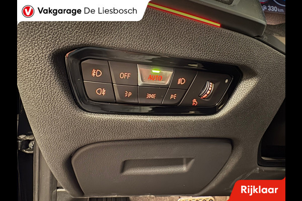 BMW 3 Serie Touring 330e eDrive Edition / Leder / LED / Trekhaak / cruise-control