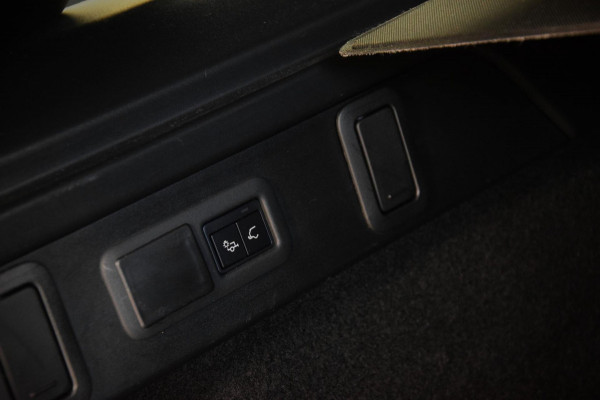 Land Rover Range Rover Velar 2.0 I4 Turbo AWD R-Dynamic SE Panoramadak|Lane-Assist|64800km!!|Leder|Firenze