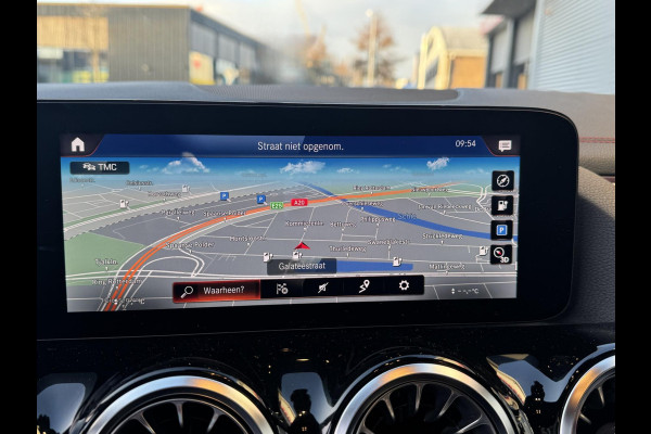 Mercedes-Benz EQA 250 AMG Edition 1 67 kWh - AUTOMAAT I Navigatie I Leer I Sport pakket I PDC I LED I Achteruitrij Camera