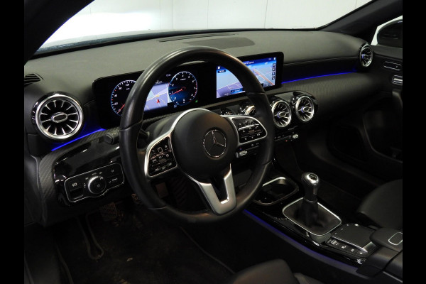 Mercedes-Benz A-Klasse A180 Premium Plus LEER/SCHUIFDAK/SFEER/BURMESTER/17"LMV!
