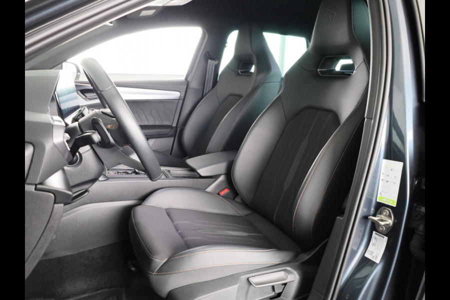 CUPRA Leon Sportstourer 1.4 TSI eHybrid PHEV FR Business Intense 204 pk Automaat (DSG) | Navigatie | Parkeersensoren achter | Autom. airco (3 zones) | Stoelverwarming | Keyless |