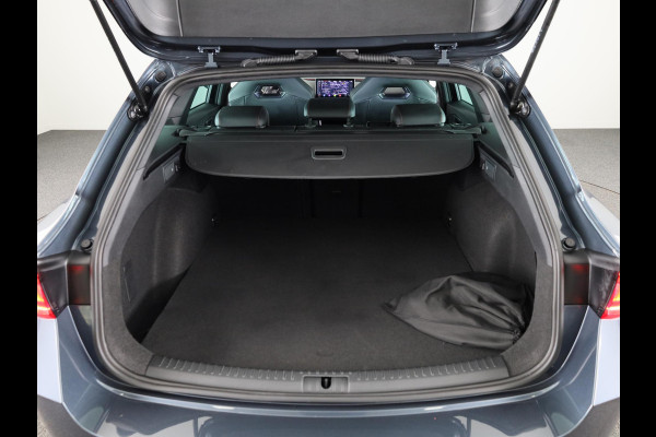 CUPRA Leon Sportstourer 1.4 TSI eHybrid PHEV FR Business Intense 204 pk Automaat (DSG) | Navigatie | Parkeersensoren achter | Autom. airco (3 zones) | Stoelverwarming | Keyless |