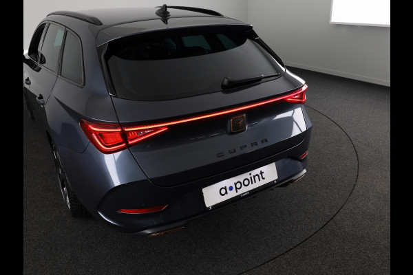 CUPRA Leon Sportstourer 1.4 TSI eHybrid PHEV FR Business Intense 204 pk Automaat (DSG) | Navigatie | Parkeersensoren achter | Autom. airco (3 zones) | Stoelverwarming | Keyless |