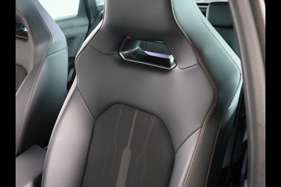 CUPRA Leon Sportstourer 1.4 TSI eHybrid PHEV FR Business Intense 204 pk Automaat (DSG) | Navigatie | Parkeersensoren achter | Autom. airco (3 zones) | Stoelverwarming | Keyless |