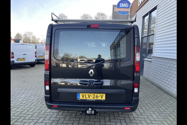 Renault Trafic 2.0 dCi 120pk T29 L2H1 Work Edition / vaste prijs rijklaar € 17.950 ex btw / euro 6 / bpm vrij / lease vanaf € 302 / imperial / trekhaak / camera / airco / cruise control