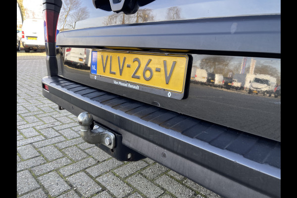 Renault Trafic 2.0 dCi 120pk T29 L2H1 Work Edition / vaste prijs rijklaar € 17.950 ex btw / euro 6 / bpm vrij / lease vanaf € 302 / imperial / trekhaak / camera / airco / cruise control