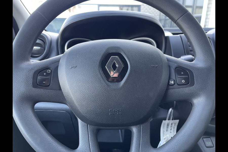 Renault Trafic 2.0 dCi 120pk T29 L2H1 Work Edition / vaste prijs rijklaar € 17.950 ex btw / euro 6 / bpm vrij / lease vanaf € 302 / imperial / trekhaak / camera / airco / cruise control