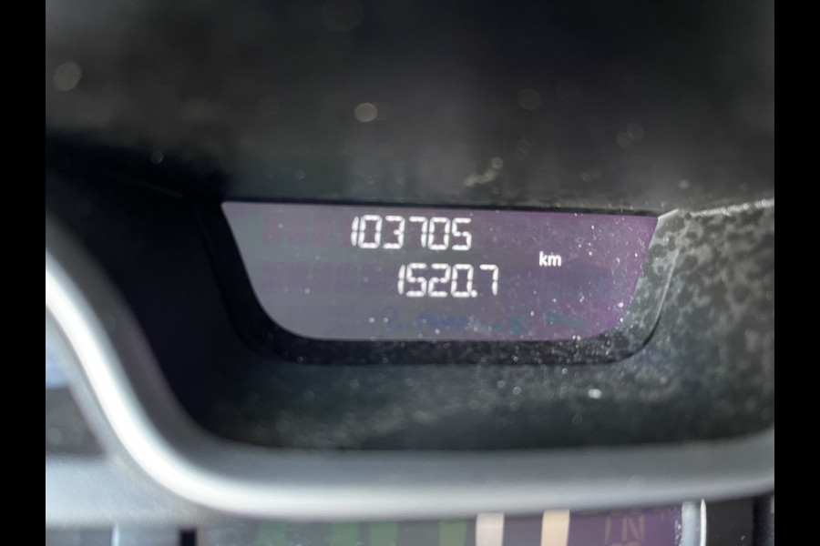 Renault Trafic 2.0 dCi 120pk T29 L2H1 Work Edition / vaste prijs rijklaar € 17.950 ex btw / euro 6 / bpm vrij / lease vanaf € 302 / imperial / trekhaak / camera / airco / cruise control