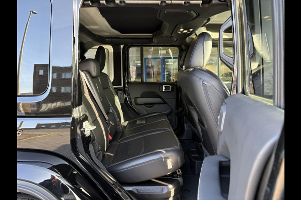 Jeep Wrangler Unlimited 4xe 380pk Sahara PHEV | Leder | Stoel- & Stuurverwarming | Navigatie | Afneembaar Dak |