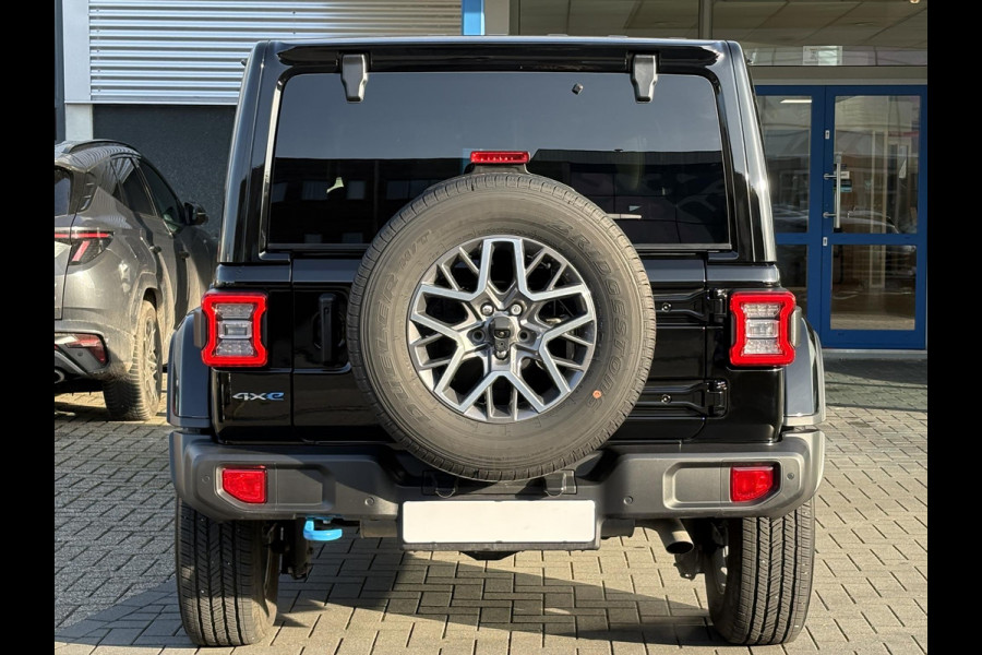 Jeep Wrangler Unlimited 4xe 380pk Sahara PHEV | Leder | Stoel- & Stuurverwarming | Navigatie | Afneembaar Dak |