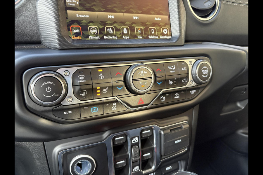 Jeep Wrangler Unlimited 4xe 380pk Sahara PHEV | Leder | Stoel- & Stuurverwarming | Navigatie | Afneembaar Dak |
