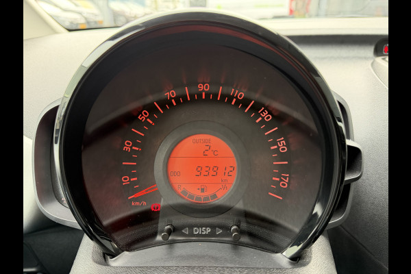 Citroën C1 1.0 e-VTi Feel (Airco - Bluetooth - LED - Two Tone - 4S banden)