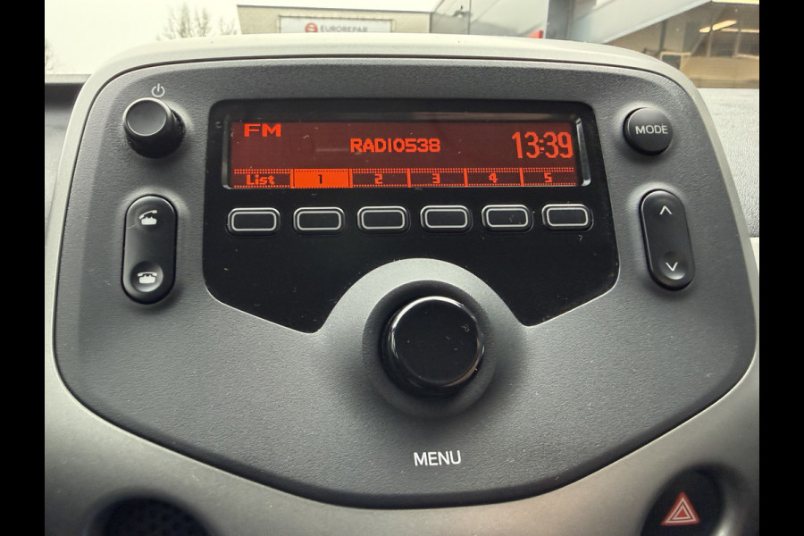 Citroën C1 1.0 e-VTi Feel (Airco - Bluetooth - LED - Two Tone - 4S banden)