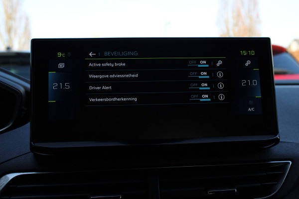 Peugeot 3008 1.6 HYbrid 225 Allure | Navigatie | Cruise control | Stoelverwarming | Led