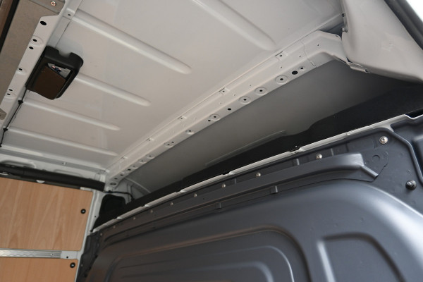 Mercedes-Benz Sprinter 317 CDI L2H2 Pro LED, Geveerde stoel, Navigatie met camera