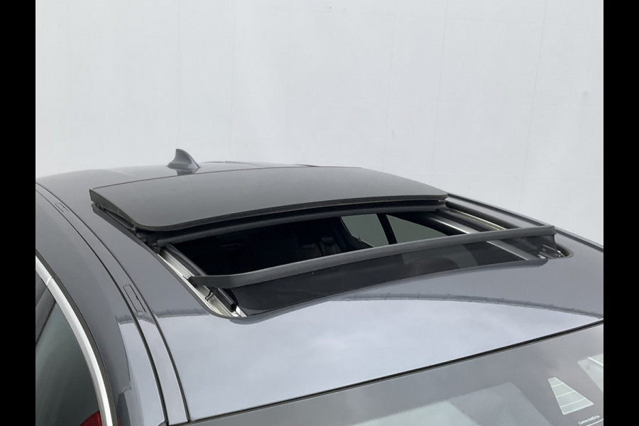 BMW 1-serie 120i M-Sport Automaat Pano.dak Leer Stoel/Stuurverw HUD Carplay Stoelverw Led VOL!