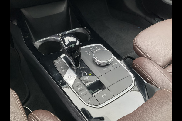 BMW 1-serie 120i M-Sport Automaat Pano.dak Leer Stoel/Stuurverw HUD Carplay Stoelverw Led VOL!