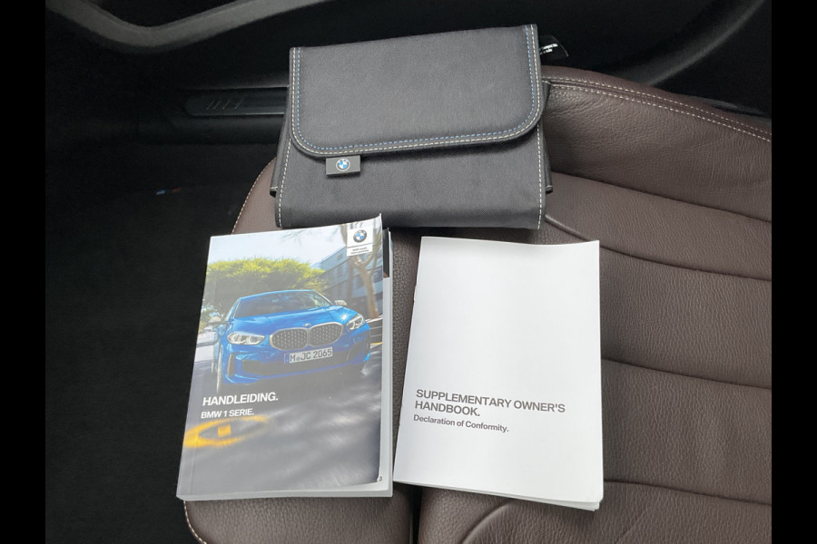 BMW 1-serie 120i M-Sport Automaat Pano.dak Leer Stoel/Stuurverw HUD Carplay Stoelverw Led VOL!