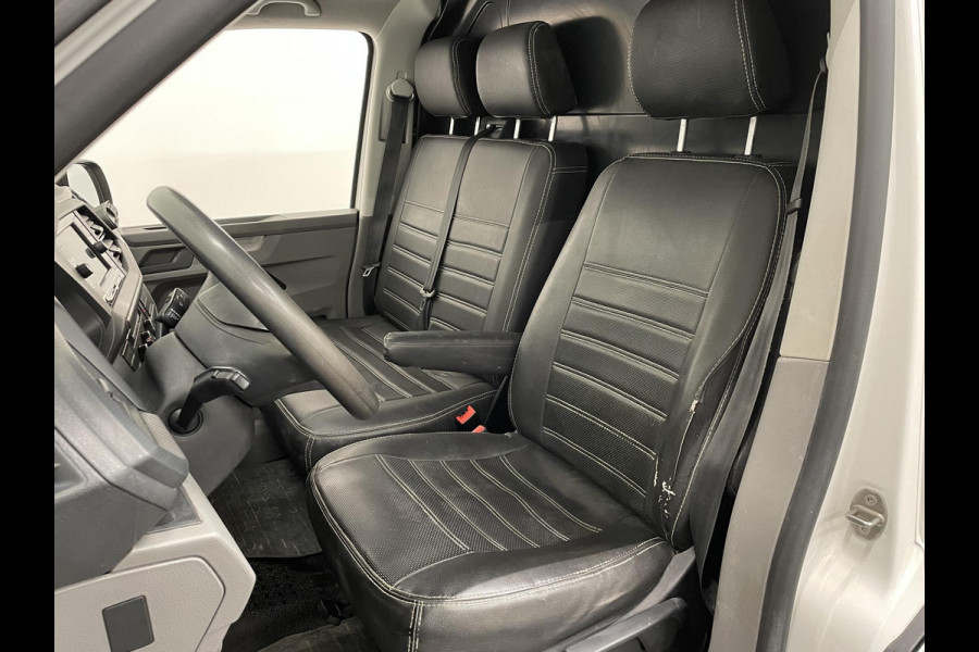 Volkswagen Transporter 2.0 TDI L2H1 110PK T6.1 Airco Cruise Control Apple CarPlay/MirrorLink Trekhaak