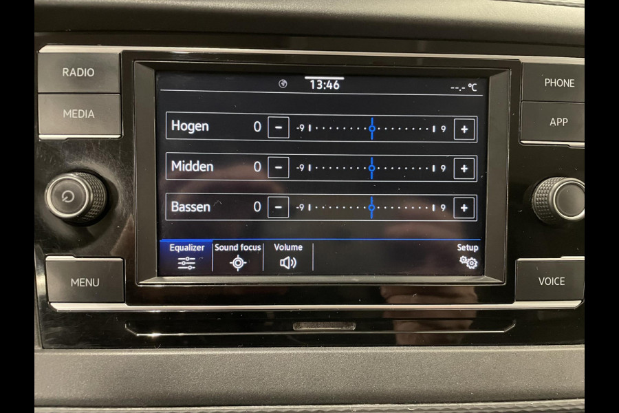 Volkswagen Transporter 2.0 TDI L2H1 110PK T6.1 Airco Cruise Control Apple CarPlay/MirrorLink Trekhaak