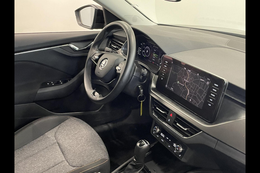Škoda Kamiq 1.0 TSI Clever Aut Business Pakket Rijassisent Inductielader Navi Apple Carplay Amundsen Speakers Adaptieve Led Koplampen