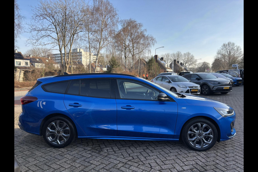 Ford FOCUS Wagon 1.5 EcoBlue ST Line Diesel Automaat! | Panoramadak | Winter Pack | Camera | BTW verrekenbaar