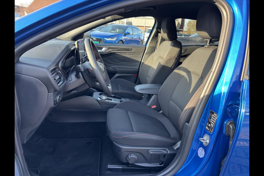 Ford FOCUS Wagon 1.5 EcoBlue ST Line Diesel Automaat! | Panoramadak | Winter Pack | Camera | BTW verrekenbaar