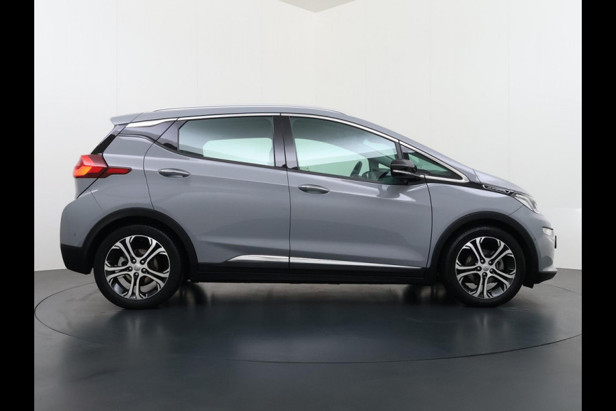 Opel Ampera-E Business executive 60 kWh Bose audio | Keyless | Dodehoek | Leer | Camera | Stoel- & stuurverwarming | 12 mnd BOVAG garantie |
