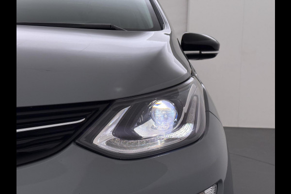 Opel Ampera-E Business executive 60 kWh Bose audio | Keyless | Dodehoek | Leer | Camera | Stoel- & stuurverwarming | 12 mnd BOVAG garantie |