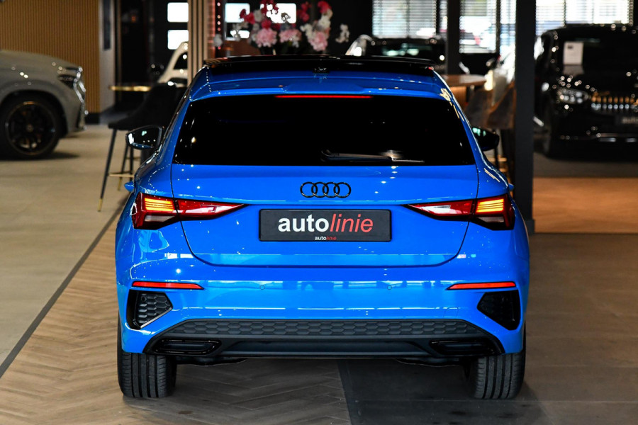 Audi A3 Sportback 45 TFSI e 3x S-Line Competition. Pano, ACC, Keyless, Sfeer, CarPlay!