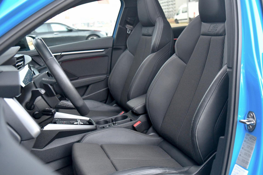 Audi A3 Sportback 45 TFSI e 3x S-Line Competition. Pano, ACC, Keyless, Sfeer, CarPlay!