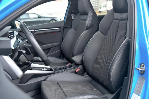 Audi A3 Sportback 45 TFSI e 3x S-Line Competition. Pano, ACC, Keyless, Sfeer, CarPlay!